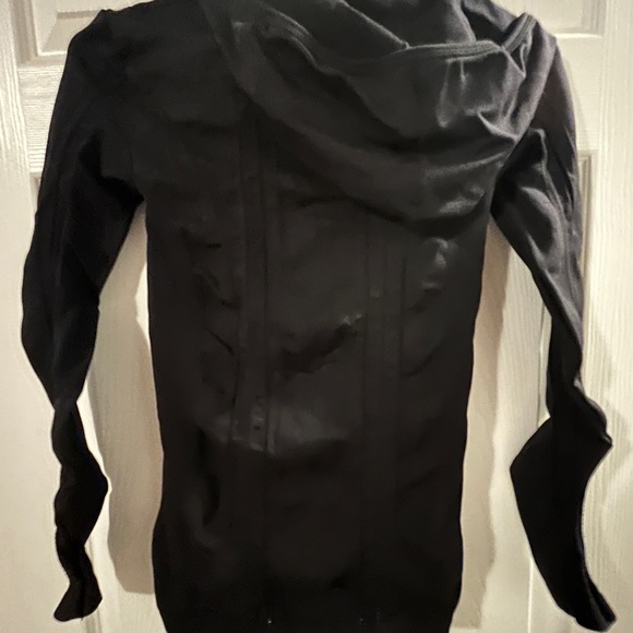 Size small black zip up sweater - Picture 2 of 2